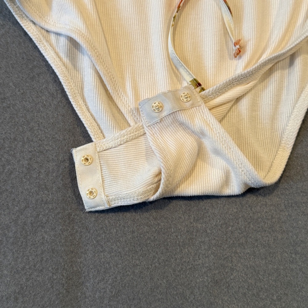 Puff Sleeve Floral Bodysuit – Cream Ribbed Knit Romantic Coquette Top – M - Picture 16 of 16